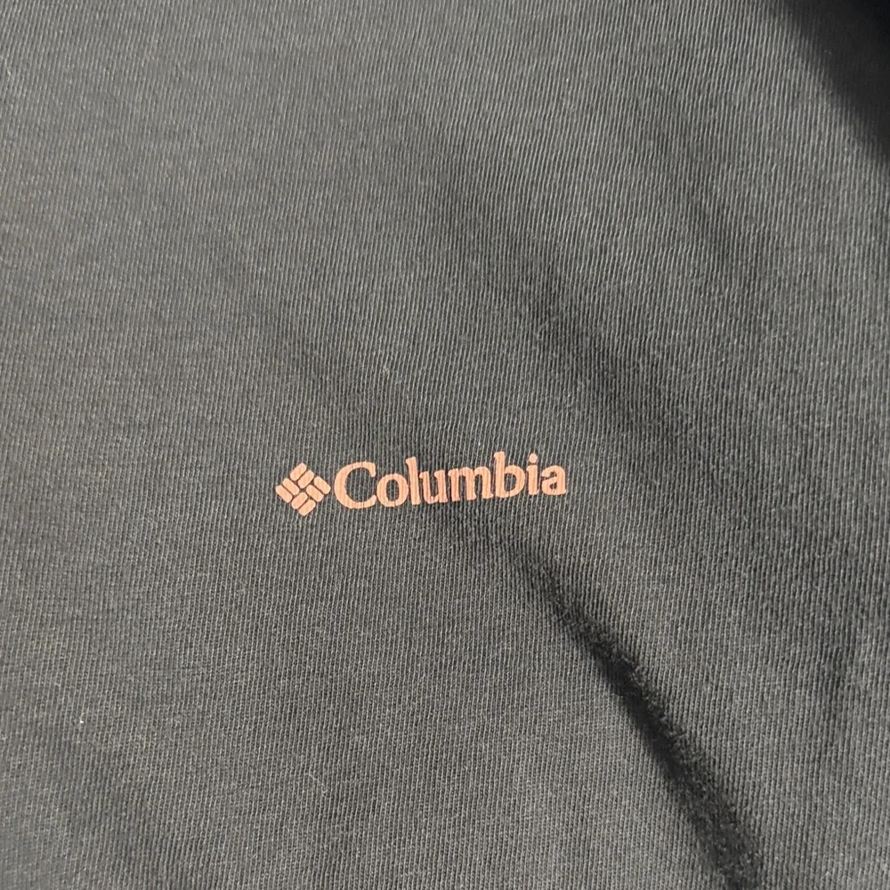 Columbia women’s Black and pink Long Sleeve Tee - Picture 4 of 6